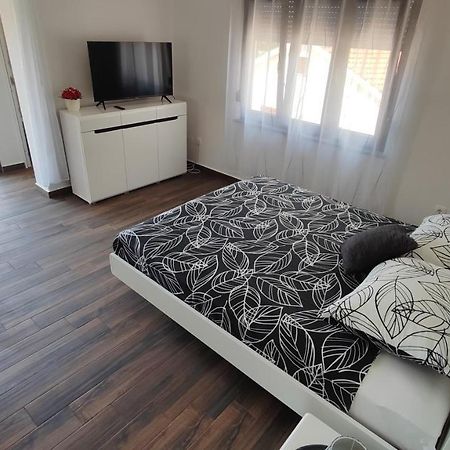 Viktor Rooms And Apartments Rovinj Extérieur photo